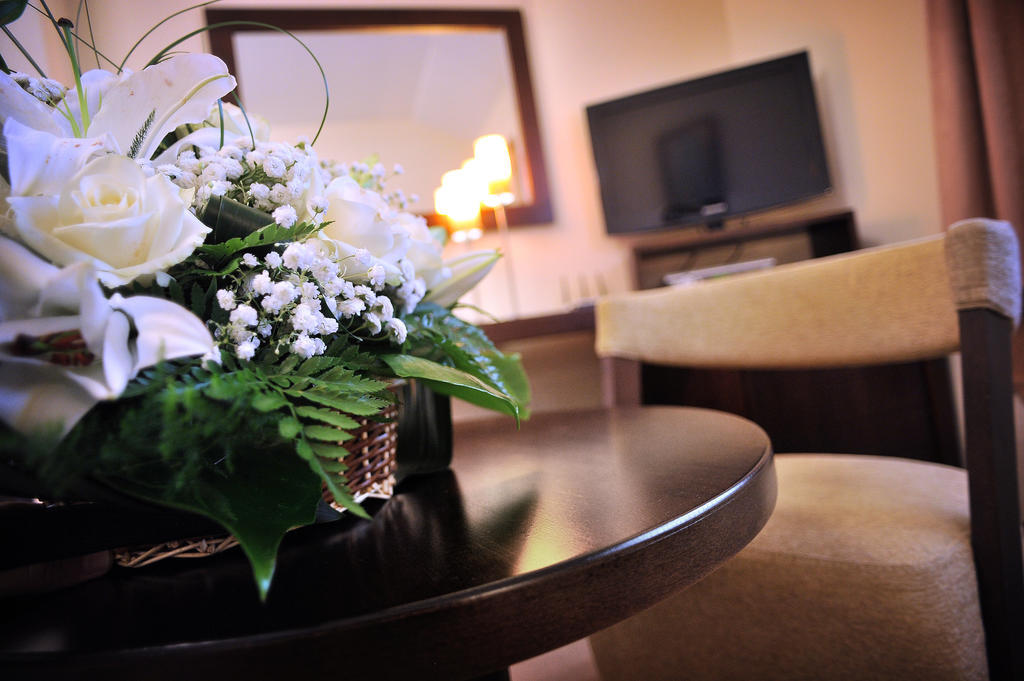 Hotel Aria Mitrovici  Bagian luar foto