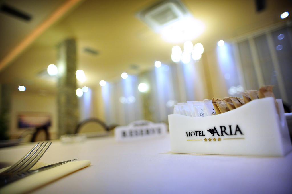 Hotel Aria Mitrovici  Bagian luar foto